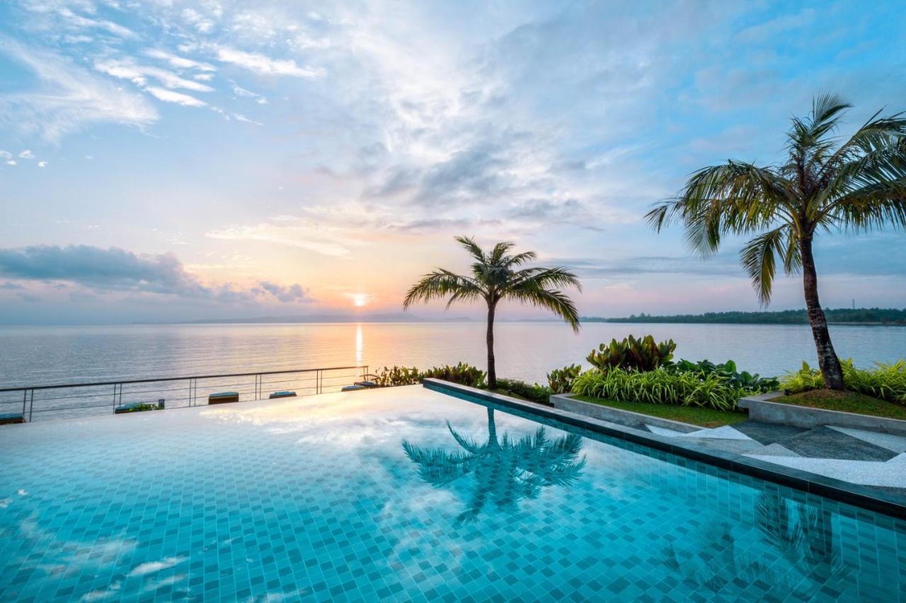 Cove 55 Hotel Santubong Exterior photo